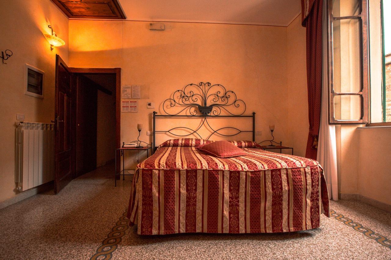 Albergo Guastini Pitigliano Buitenkant foto