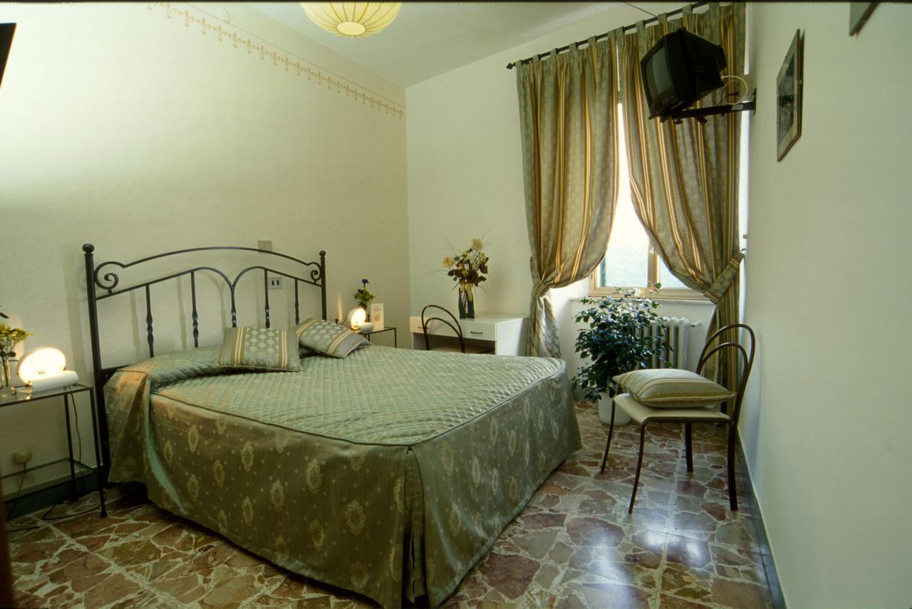 Albergo Guastini Pitigliano Buitenkant foto